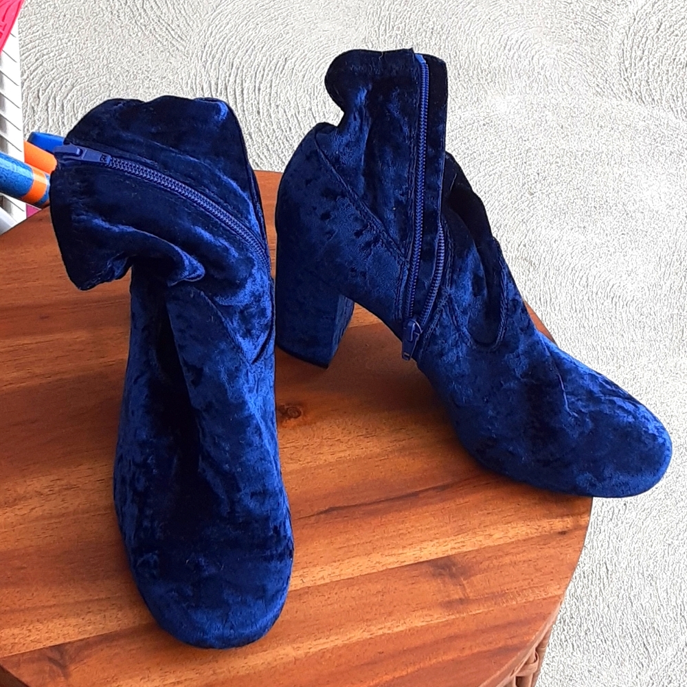 Royal Blue booties 9 1/2